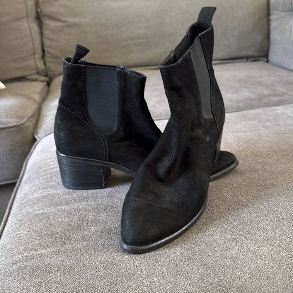 Dolce Vita black suede booties